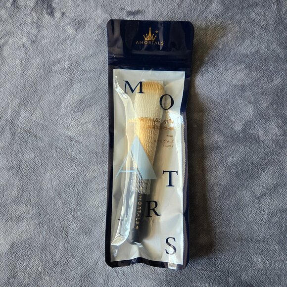 *FREE ADD ON* Amortals Makeup Brush (BNIB) - Picture 1 of 4